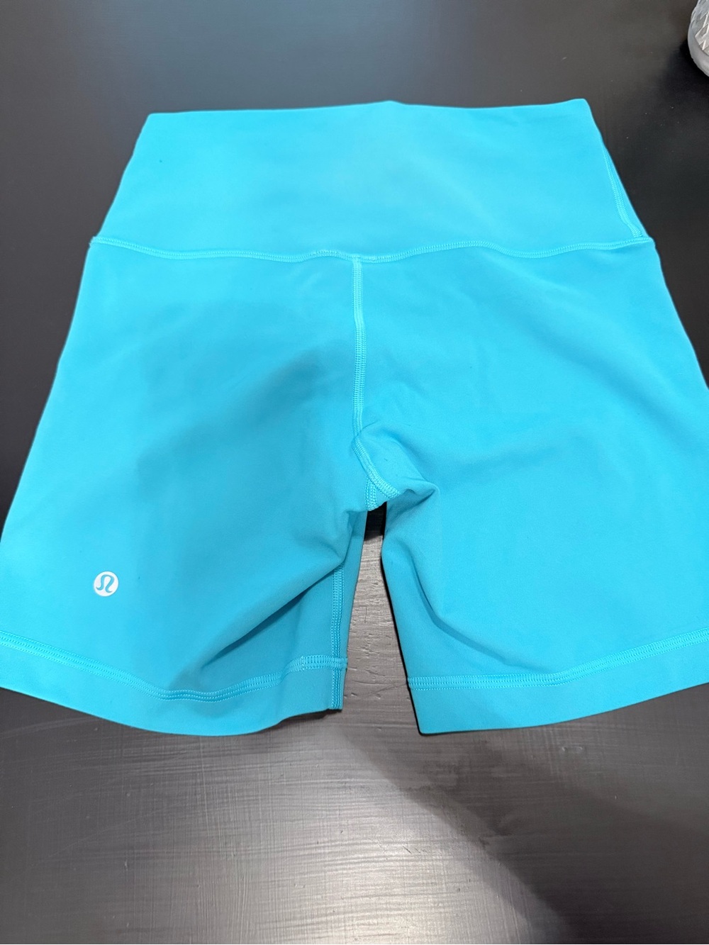 Lululemon Women’s High-Waist 6" Wunder Train Short
HR